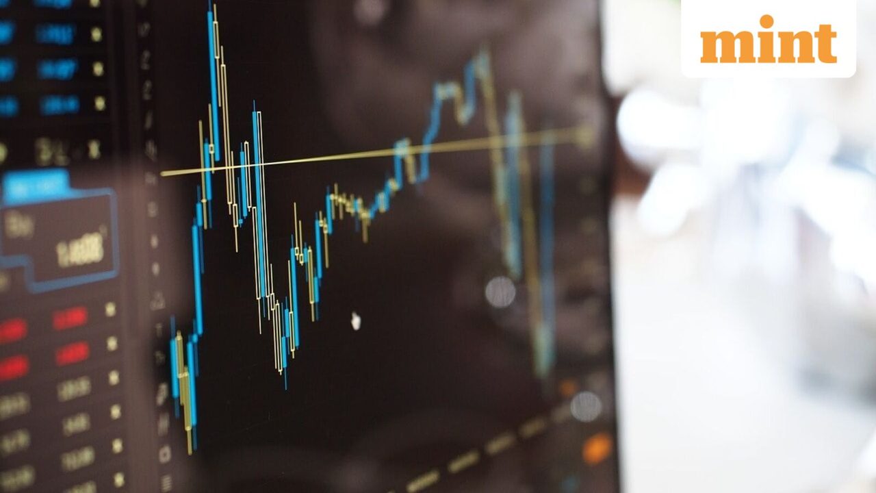 Alpine Texworld lists flat at ₹105, missing grey market expectations