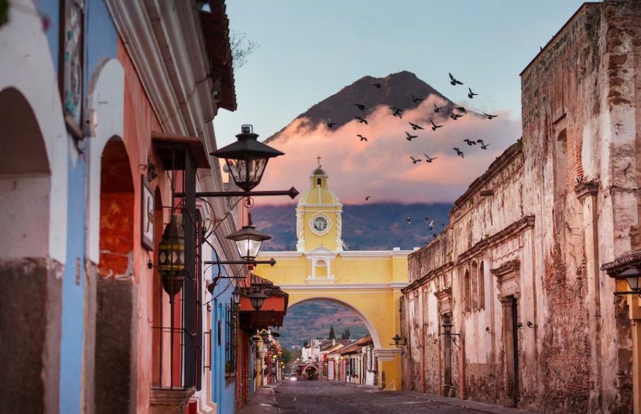 Banco de Guatemala Leverages Art Heritage to Signal Institutional Depth