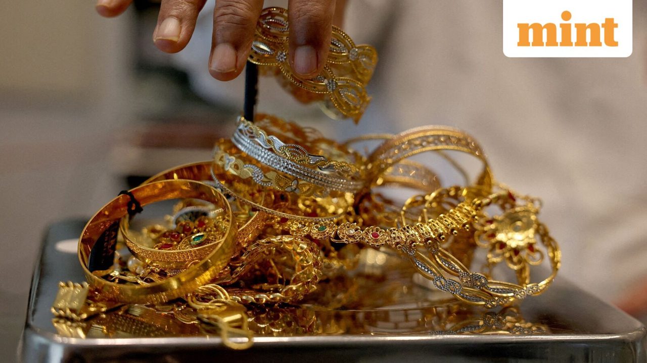 Gold Rebounds to $4,112 as Soft US CPI Eases Fed Hike Fears