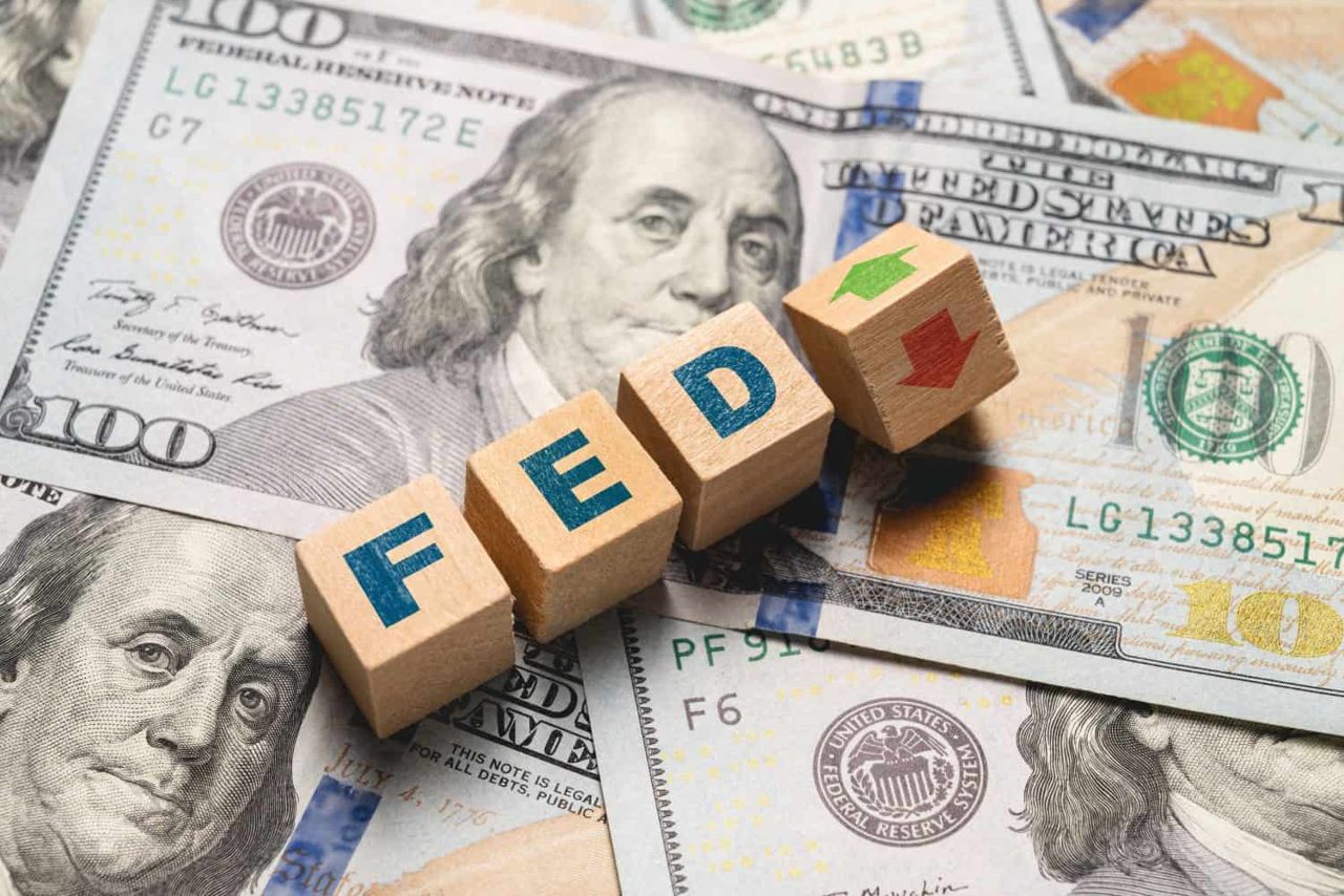 CLOZ ETF Returns 11% Annually via Floating-Rate CLOs