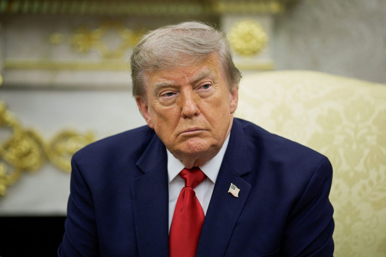 Economic outlook is worsening and Trump is getting blamed, CNBC survey finds