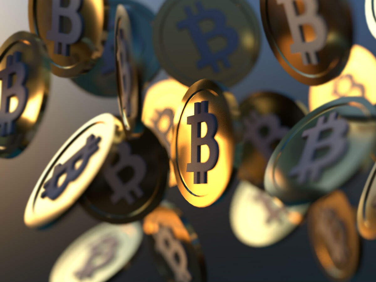 Bitcoin slips near $63K as chip stock sell-off, ETF outflows, $510 million liquidations and Fed uncertainty weigh on sentiment