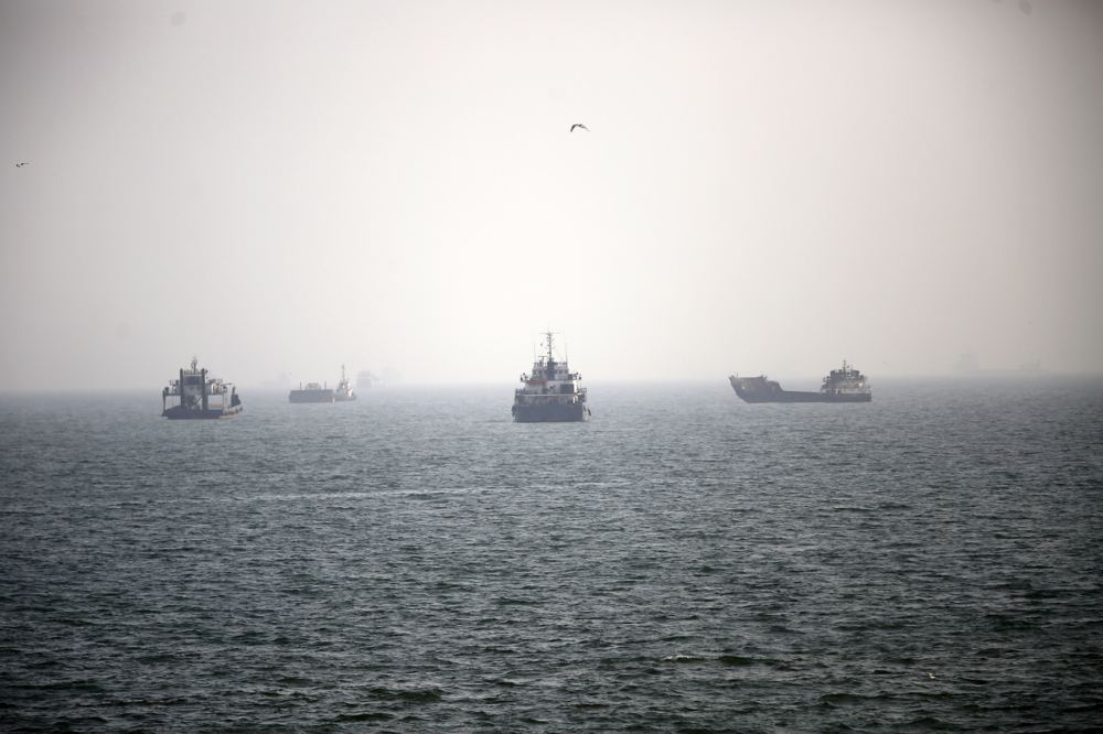 Oil falls after U.S. and Iran talk for hours at UN meeting
