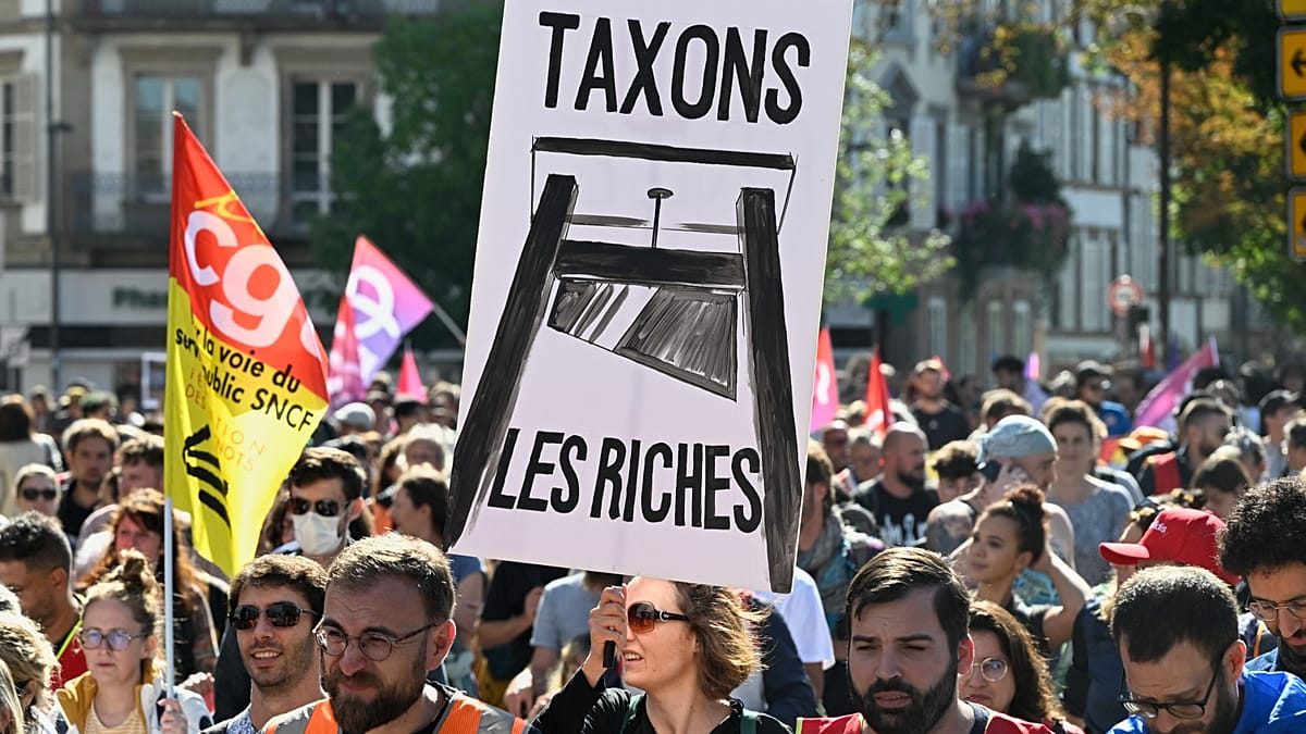 France loses 800 millionaires as tax debate drives €4bn outflow
