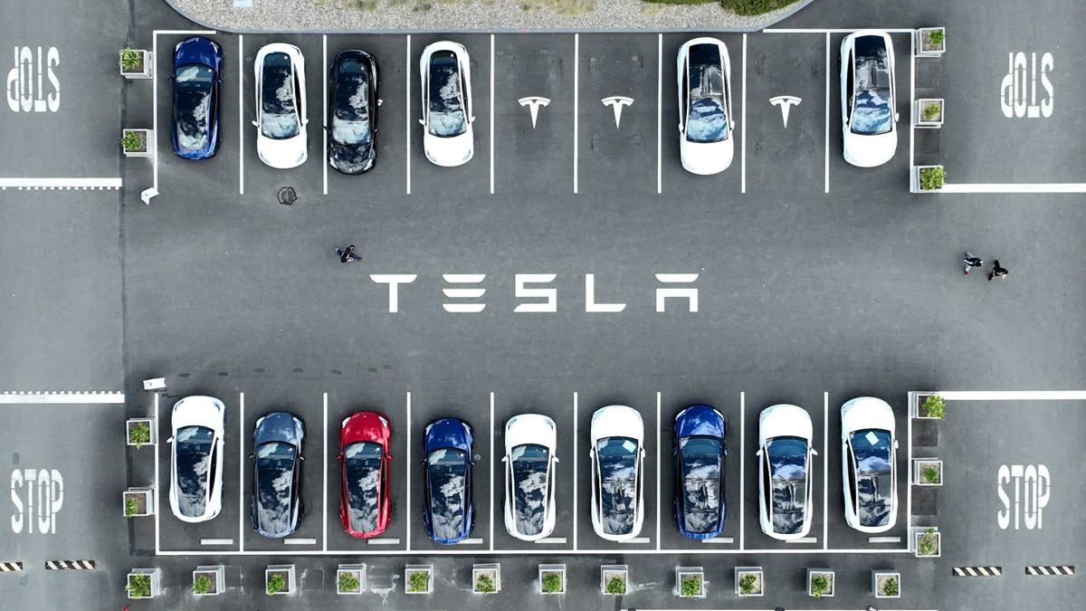 California sends Tesla a message with its new EV rebate
